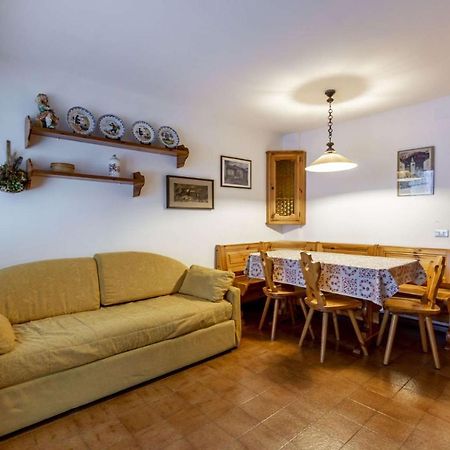 Des Alpes 3 Daire Canazei Dış mekan fotoğraf