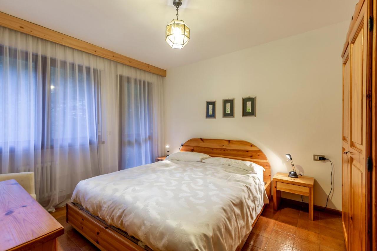 Des Alpes 3 Daire Canazei Dış mekan fotoğraf